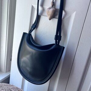 Lemels Black Flat Leather Shoulder Bag Suede Lining in Taupe French Korean Brand